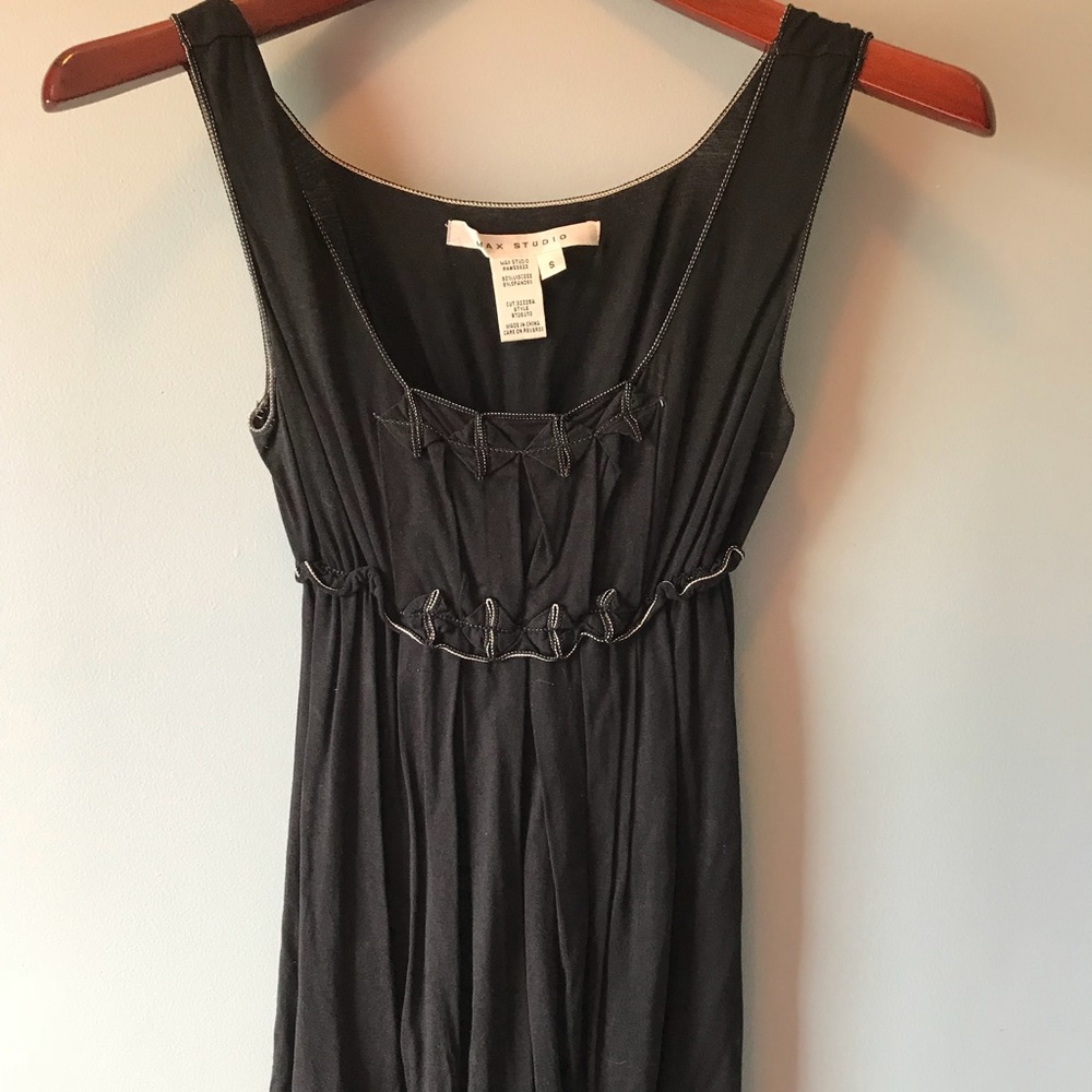 MAX STUDIO black flowy top
